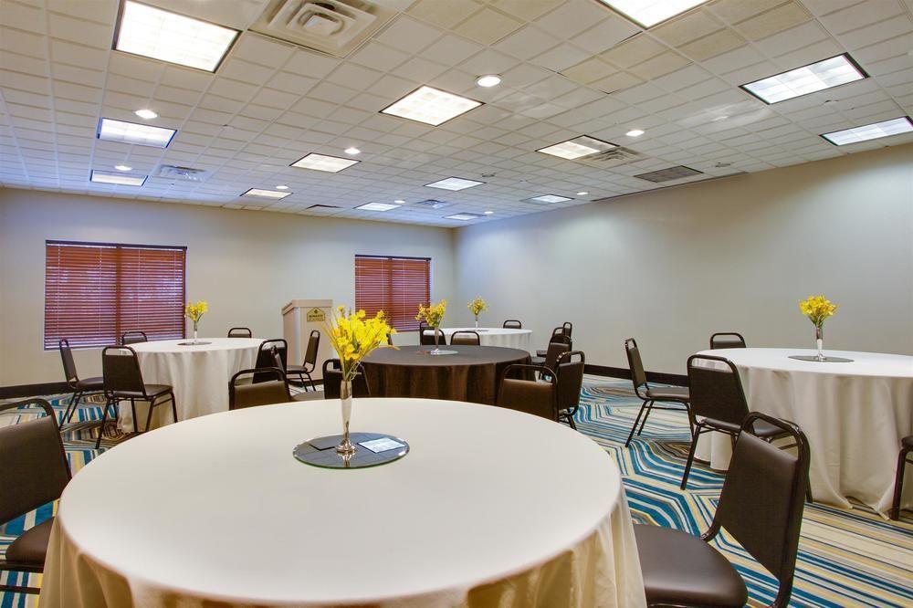 Fairfield Inn & Suites By Marriott Virginia Beach/Norfolk Airport Bagian luar foto