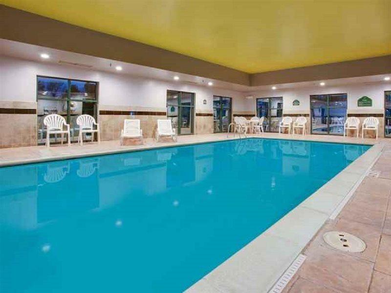 Fairfield Inn & Suites By Marriott Virginia Beach/Norfolk Airport Bagian luar foto