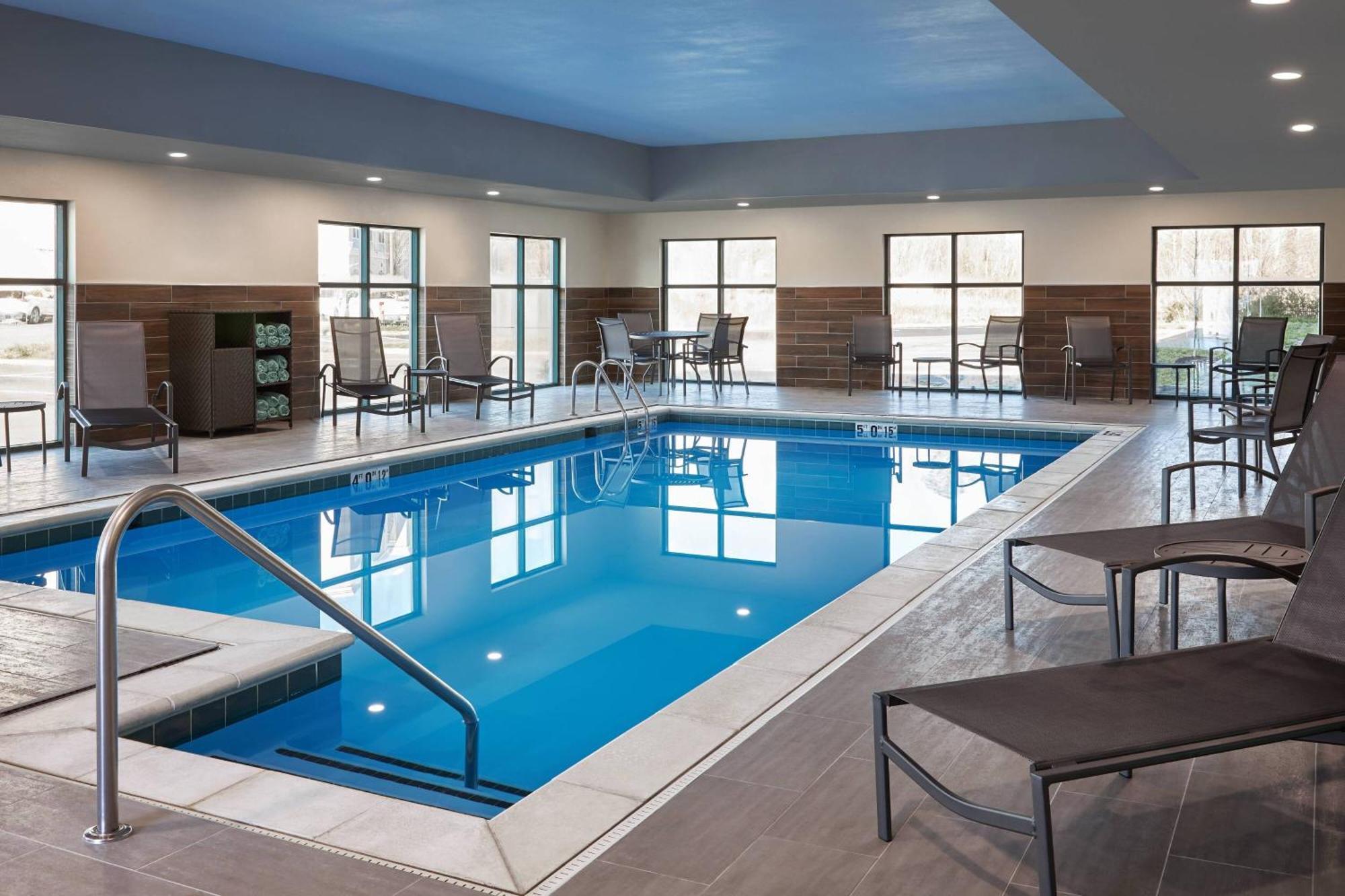 Fairfield Inn & Suites By Marriott Virginia Beach/Norfolk Airport Bagian luar foto