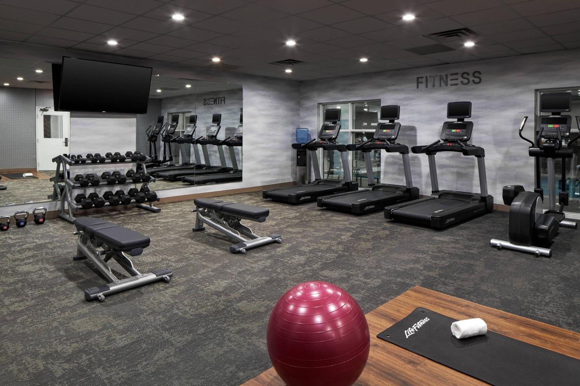 Fairfield Inn & Suites By Marriott Virginia Beach/Norfolk Airport Bagian luar foto