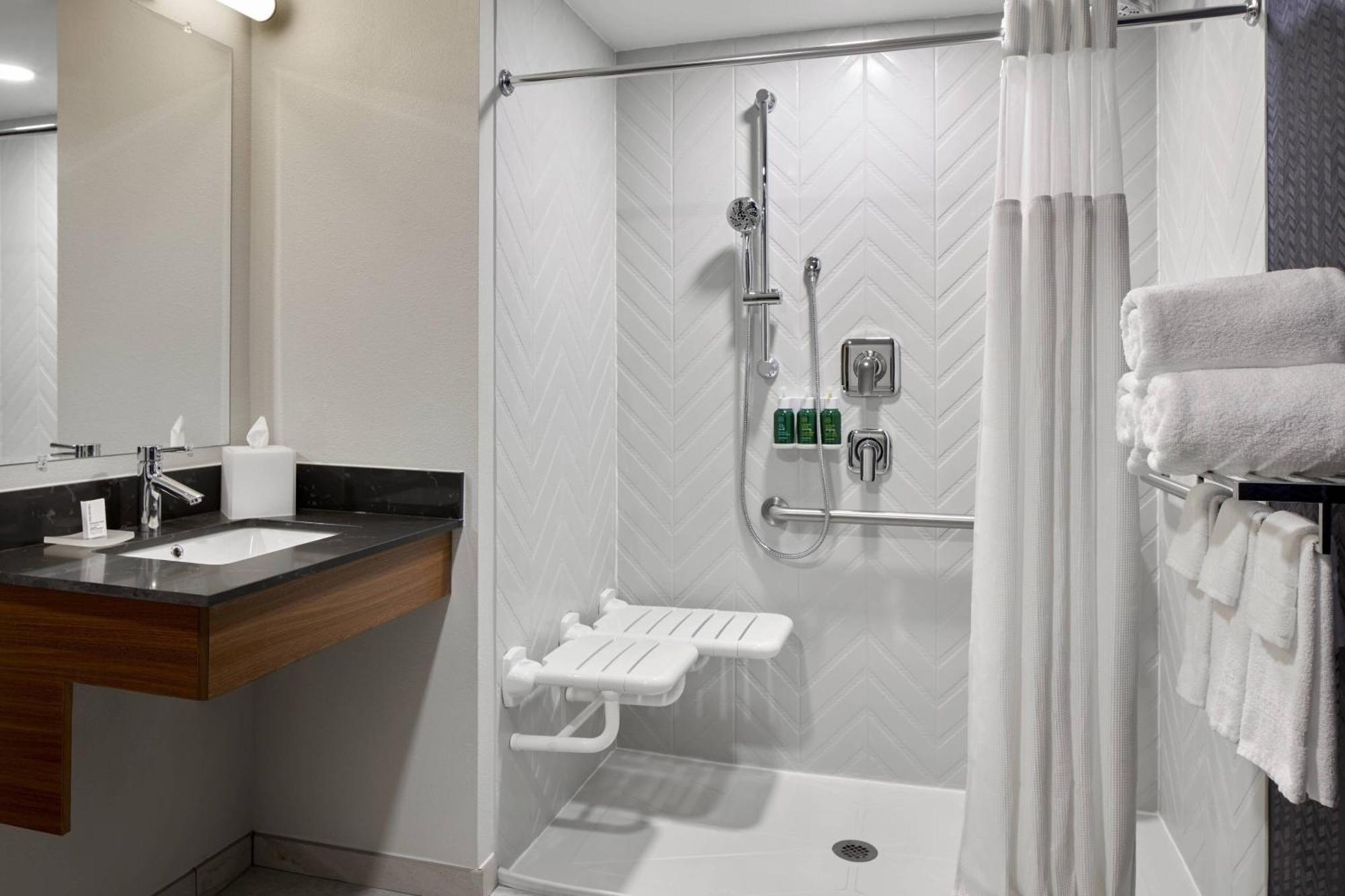 Fairfield Inn & Suites By Marriott Virginia Beach/Norfolk Airport Bagian luar foto