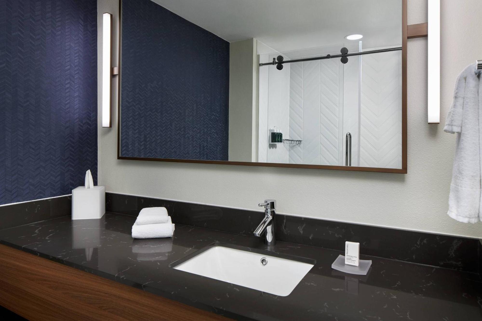 Fairfield Inn & Suites By Marriott Virginia Beach/Norfolk Airport Bagian luar foto